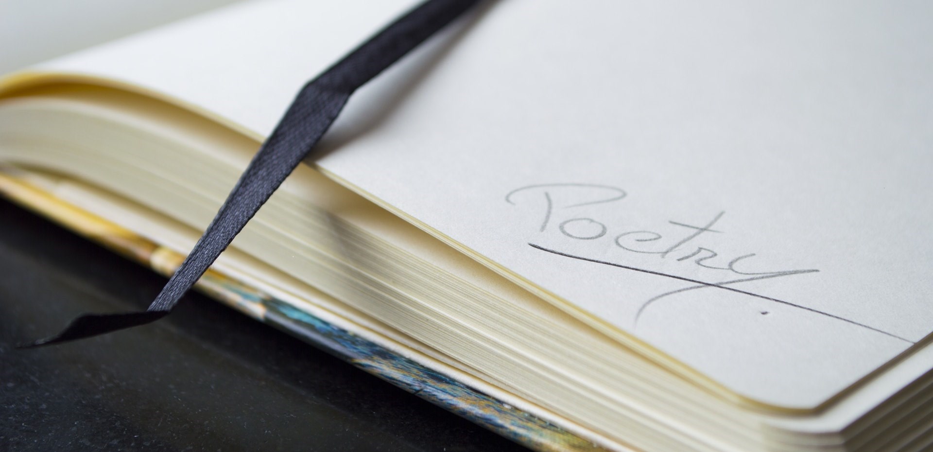 Premio Internazionale <br />il "POETA DELL'ANNO 2025" e       <br />la "POESIA DELL'ANNO 2025"<br />